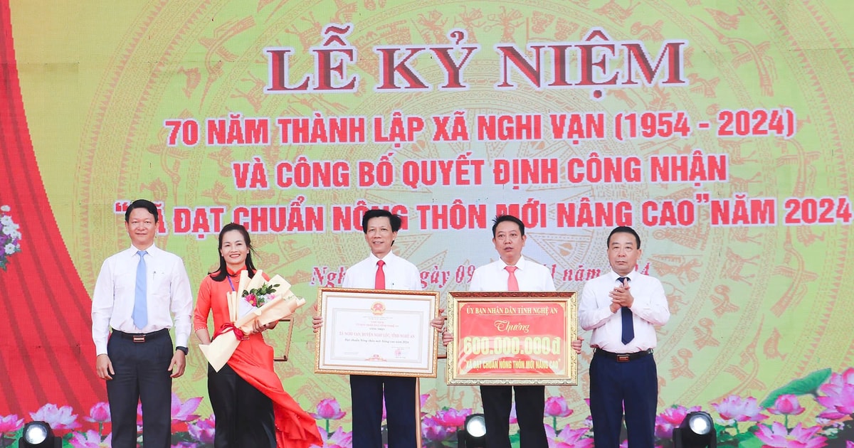 Xã Nghi Vạn (Nghi Lộc) kỷ niệm 70 năm thành lập và đón nhận Bằng công nhận xã đạt chuẩn nông thôn mới nâng cao