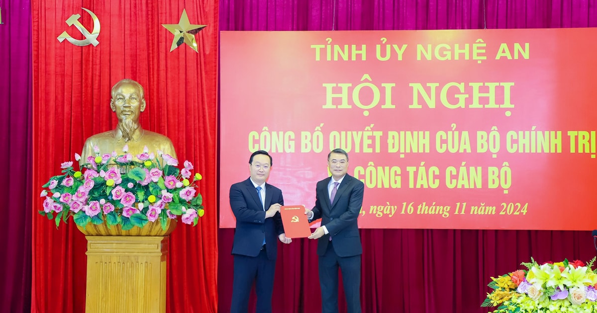 Công bố quyết định của Bộ Chính trị chuẩn y Bí thư Tỉnh ủy Nghệ An