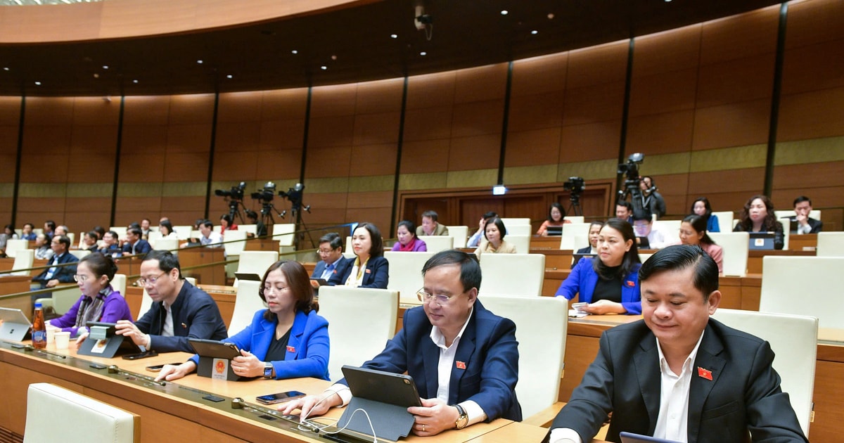 Quốc hội thông qua 5 luật, thảo luận 2 dự án luật trong ngày làm việc thứ 29