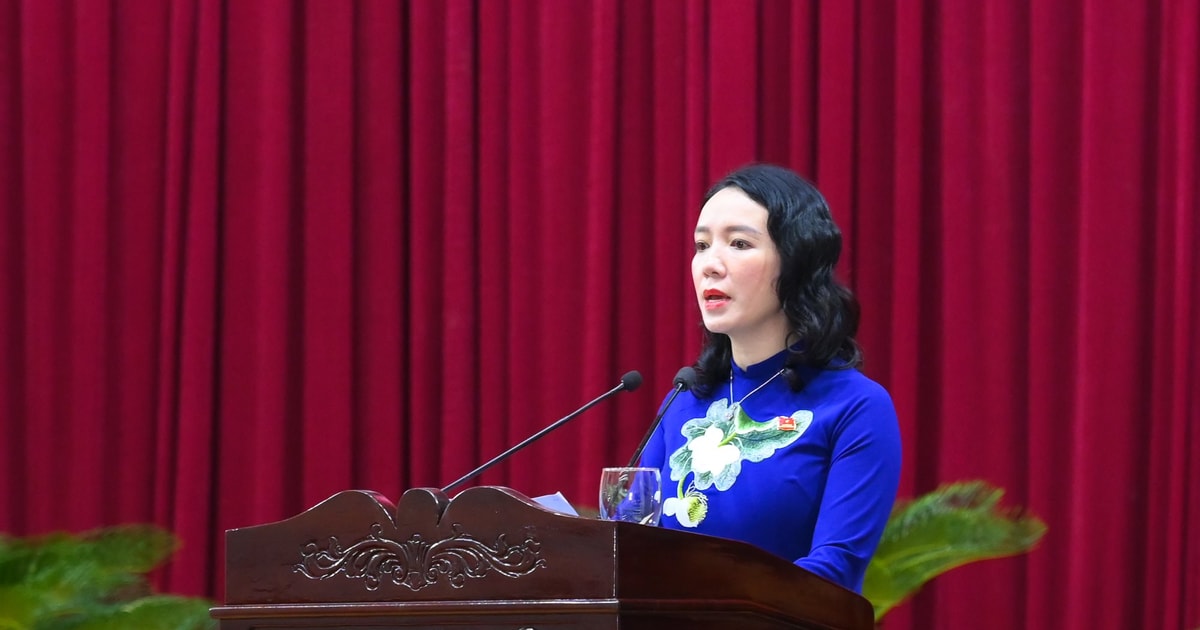 Giám đốc Sở Văn hóa và Thể thao Nghệ An đăng đàn trả lời chất vấn của đại biểu HĐND tỉnh