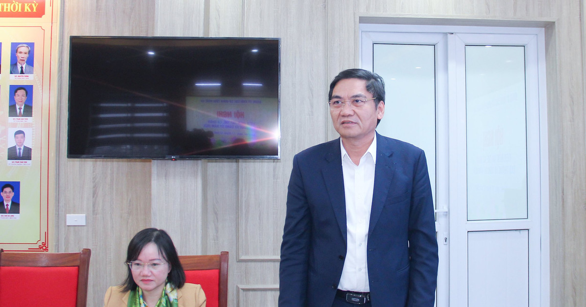 Đồng chí Hoàng Nghĩa Hiếu dự kiểm điểm tập thể Ban Thường vụ Đảng ủy Khối Các cơ quan tỉnh