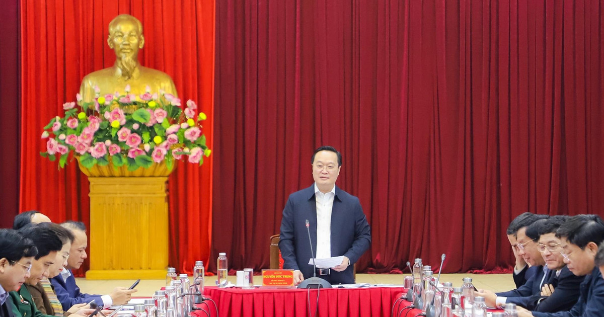 Bí thư Tỉnh ủy, Chủ tịch UBND tỉnh Nghệ An: Quyết tâm chính trị cao nhất thực hiện hiệu quả cuộc cách mạng tinh gọn tổ chức bộ máy