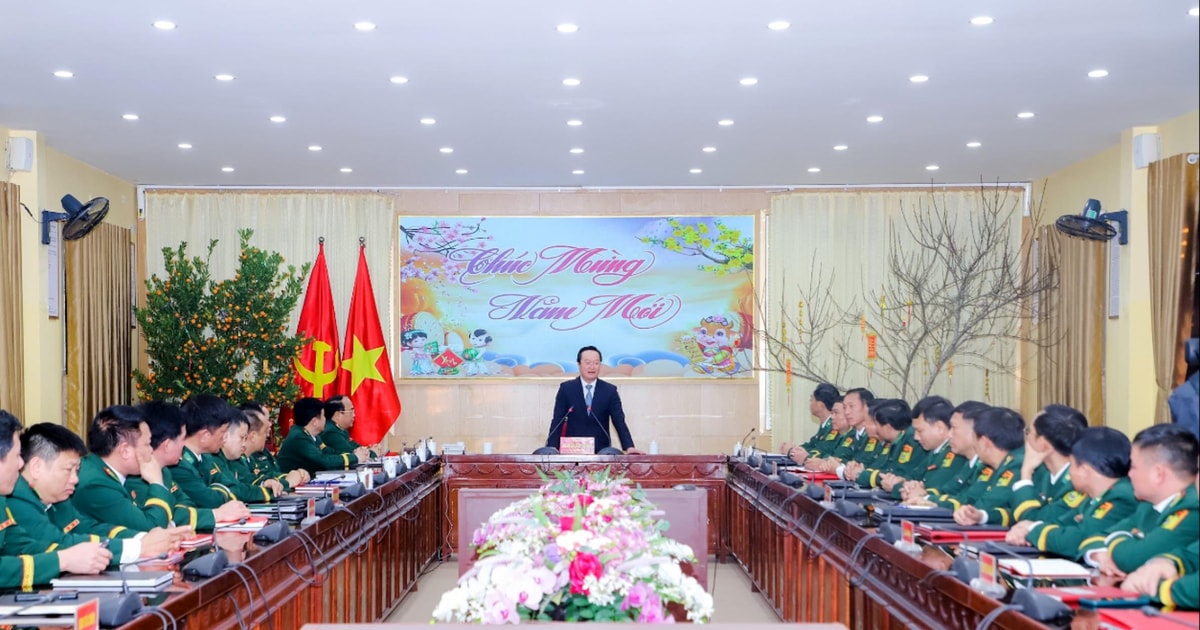 Bí thư Tỉnh ủy Nguyễn Đức Trung thăm, chúc Tết Bộ Chỉ huy Bộ đội Biên phòng tỉnh Nghệ An