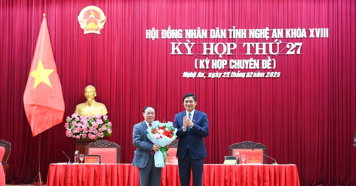 HĐND tỉnh Nghệ An khóa XVIII quyết nghị cho 1 đại biểu thôi làm nhiệm vụ