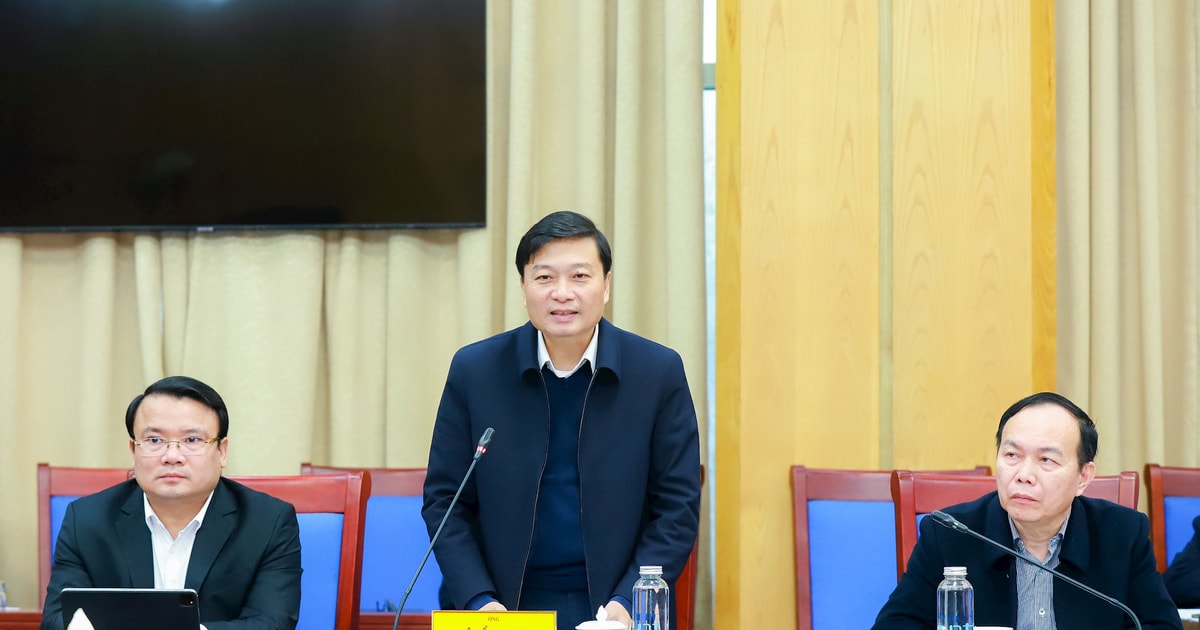 Chủ tịch UBND tỉnh Nghệ An Lê Hồng Vinh làm việc với đoàn công tác Ngân hàng Thế giới