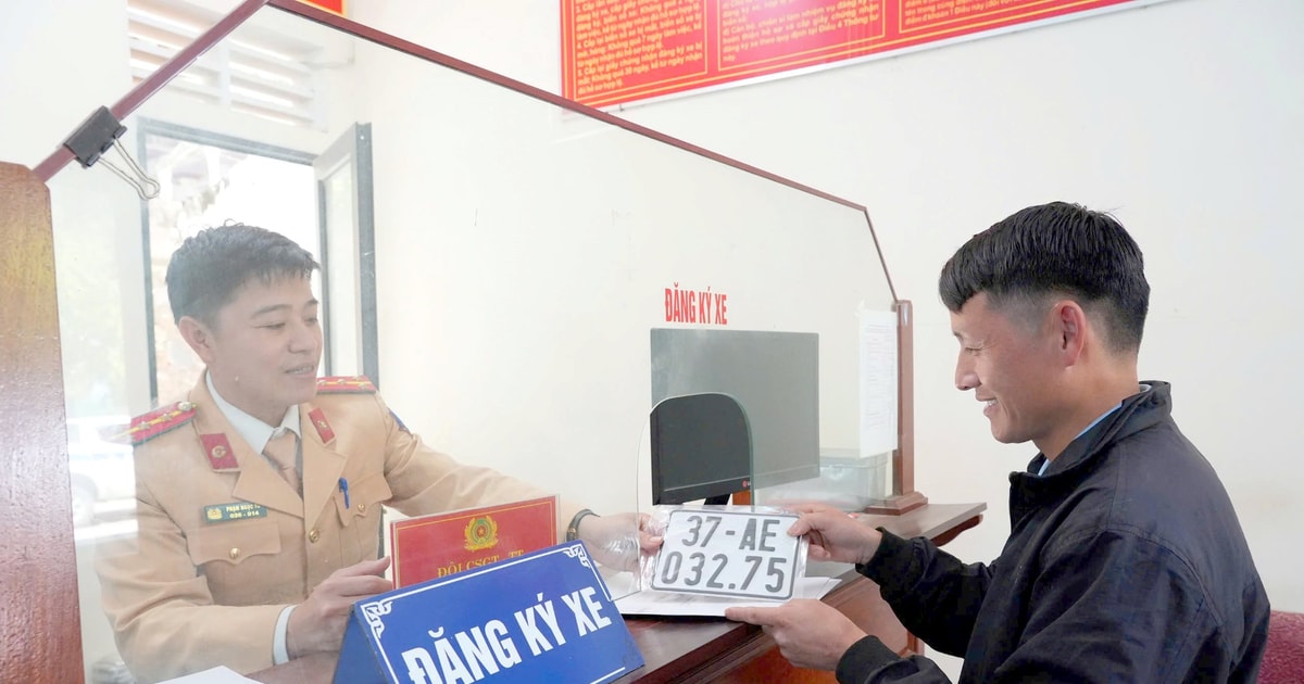 Infographic: Chi tiết 35 thủ tục hành chính người dân được làm tại Công an xã