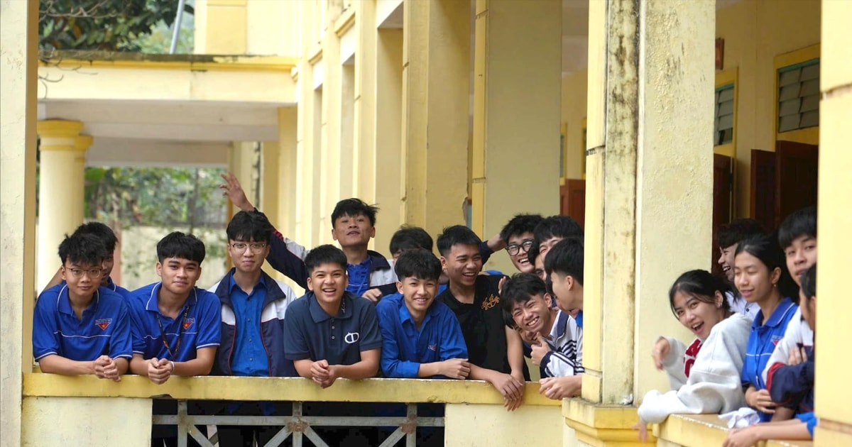 Việc đề nghị điều chỉnh lịch thi được thực hiện trong bối cảnh chuẩn bị bỏ cấp huyện