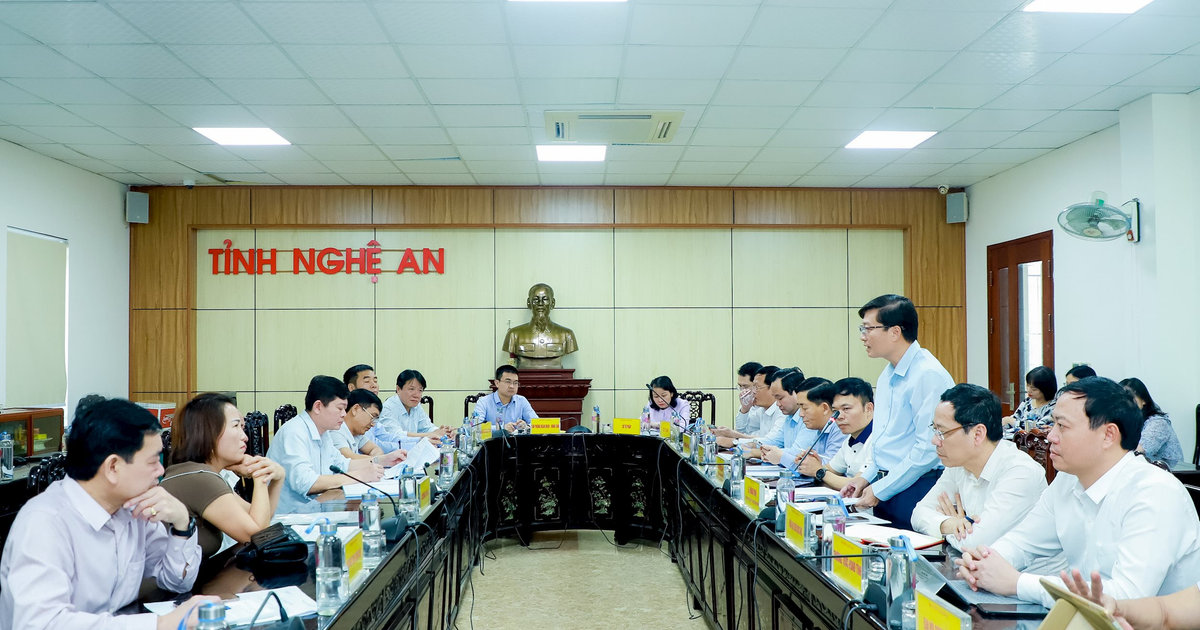 Chủ tịch UBND tỉnh Nghệ An tiếp công dân phiên định kỳ tháng 4/2025