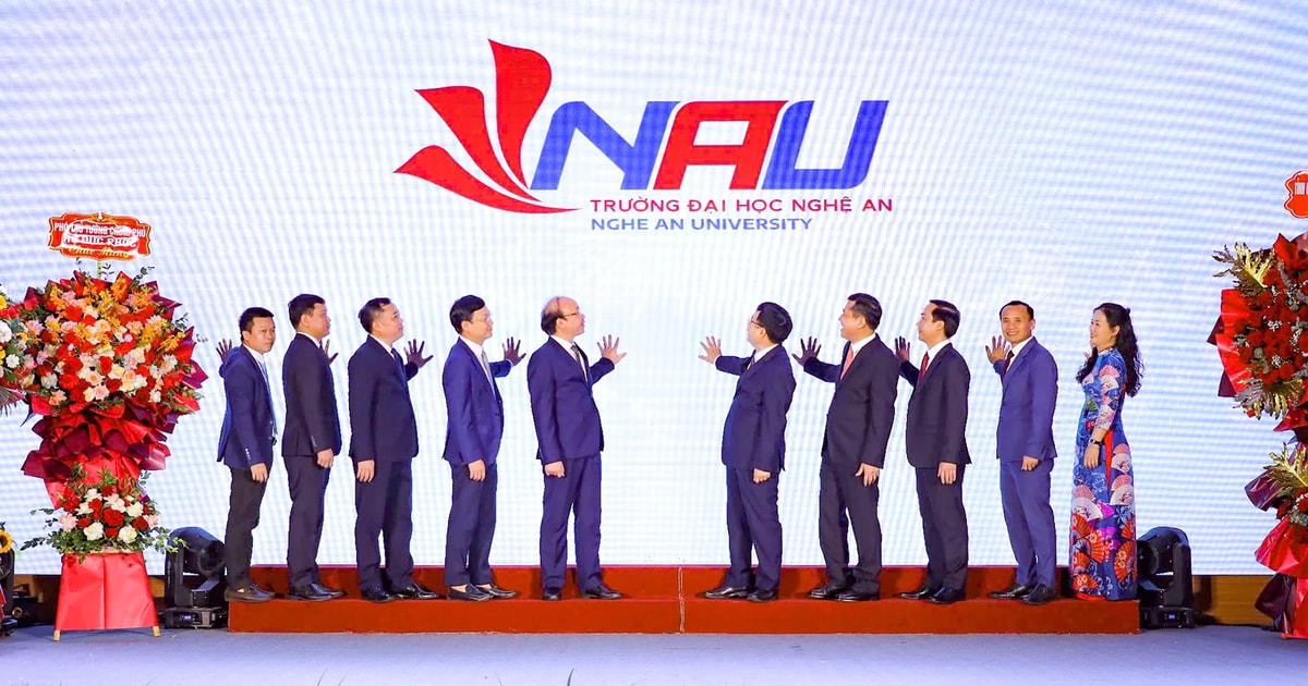 Công bố Quyết định thành lập Trường Đại học Nghệ An