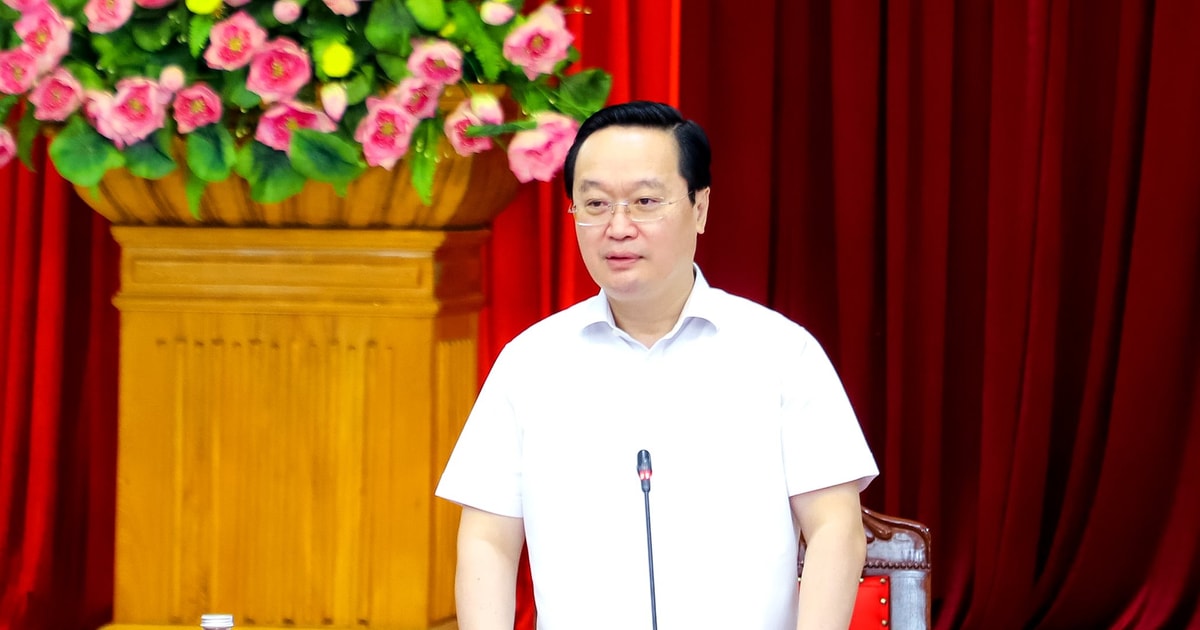 Bí thư Tỉnh uỷ Nghệ An: Giáo dục lý tưởng, đạo đức, lối sống văn hoá cho thế hệ trẻ phải thực chất hơn