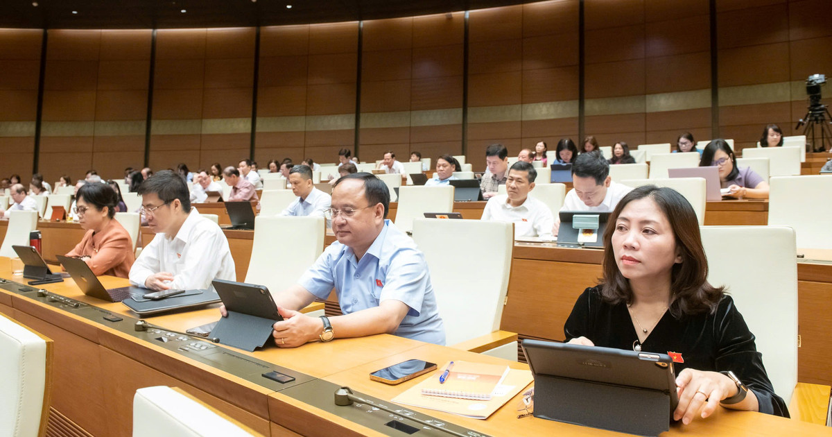 Trình Quốc hội xem xét rút ngắn nhiệm kỳ 2021-2026 của Quốc hội, HĐND các cấp