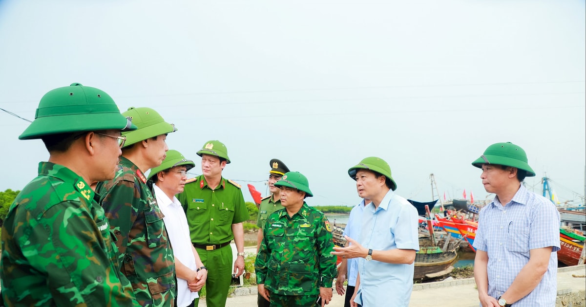 Chủ tịch UBND tỉnh Nghệ An kiểm tra, đôn đốc ứng phó bão số 5 tại cơ sở