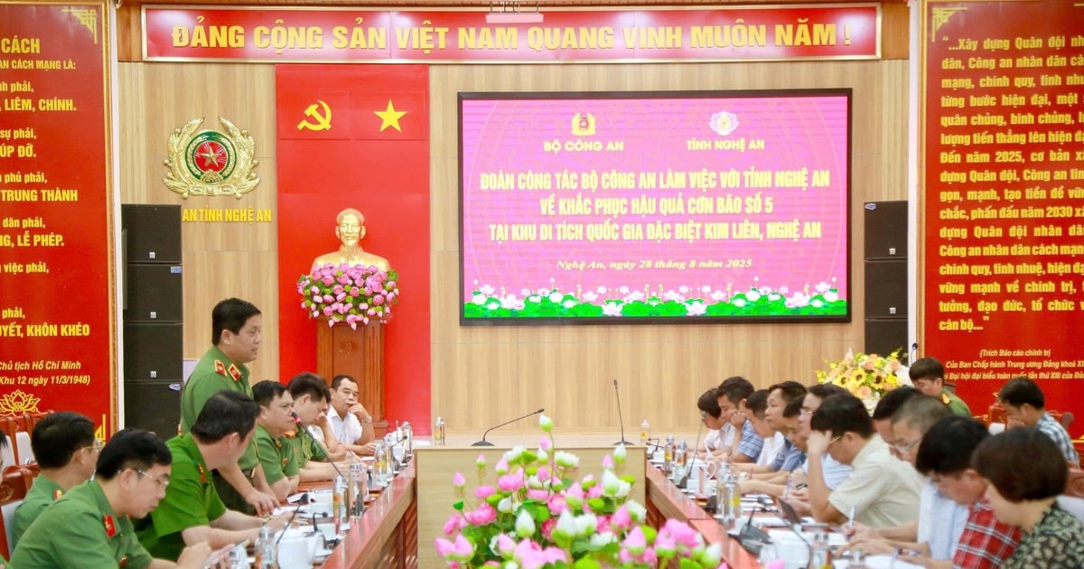 Đoàn công tác Bộ Công an thống nhất với tỉnh Nghệ An về các giải pháp khắc phục hậu quả cơn bão số 5 tại Khu Di tích lịch sử Quốc gia đặc biệt Kim Liên