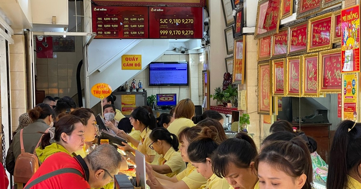 Giá vàng hôm nay 29/8: Giá vàng miếng, vàng nhẫn tăng liên tiếp phá kỷ lục,  vàng thế giới tăng mạnh