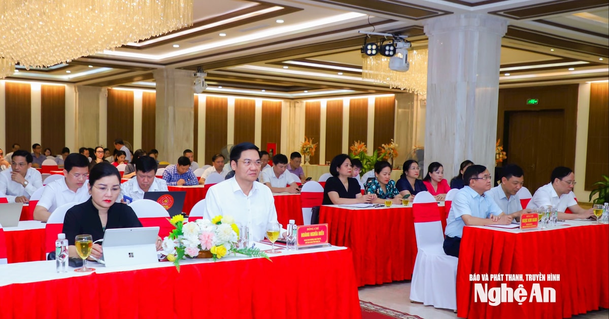 Hơn 3.000 cán bộ, công chức các cơ quan Đảng ở Nghệ An tham gia tập huấn ứng dụng trí tuệ nhân tạo