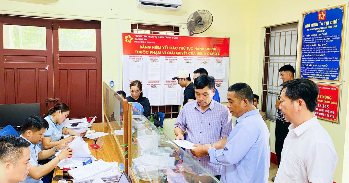 Kiện toàn cán bộ cơ sở, đảm bảo chính quyền địa phương 2 cấp vận hành hiệu quả