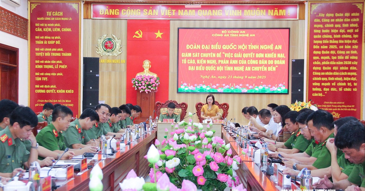 Đoàn đại biểu Quốc hội tỉnh Nghệ An giám sát công tác giải quyết đơn thư tại Công an tỉnh