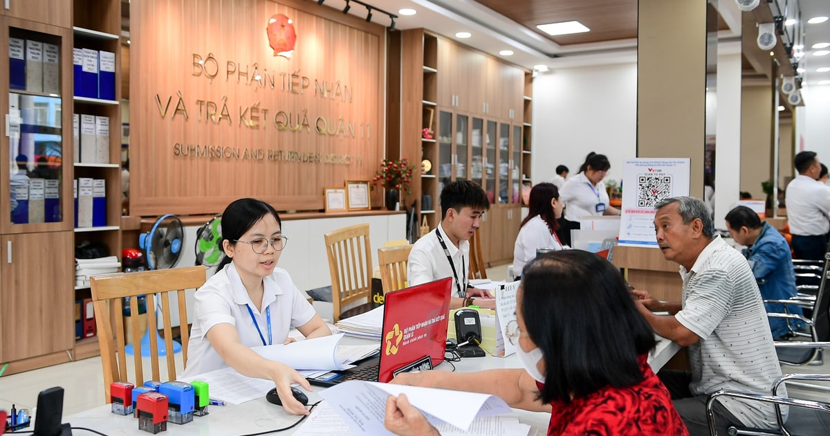 Bộ Chính trị yêu cầu kiểm điểm việc chậm chi trả chế độ với cán bộ nghỉ do sắp xếp