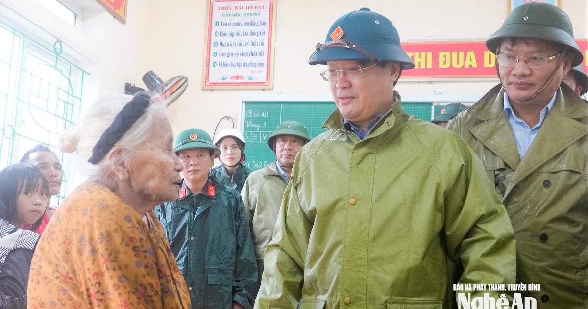 Bí thư Tỉnh uỷ Nguyễn Đức Trung kiểm tra, chỉ đạo ứng phó bão số 10