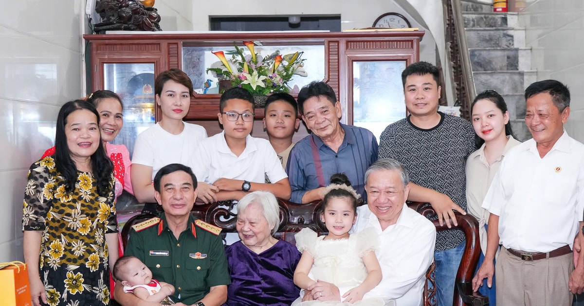 Tổng Bí thư Tô Lâm thăm, tặng quà Mẹ Việt Nam anh hùng tại Nghệ An