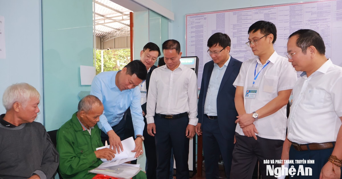 Phó Chủ tịch UBND tỉnh Nghệ An Hoàng Phú Hiền kiểm tra vận hành chính quyền địa phương 2 cấp tại các xã, phường