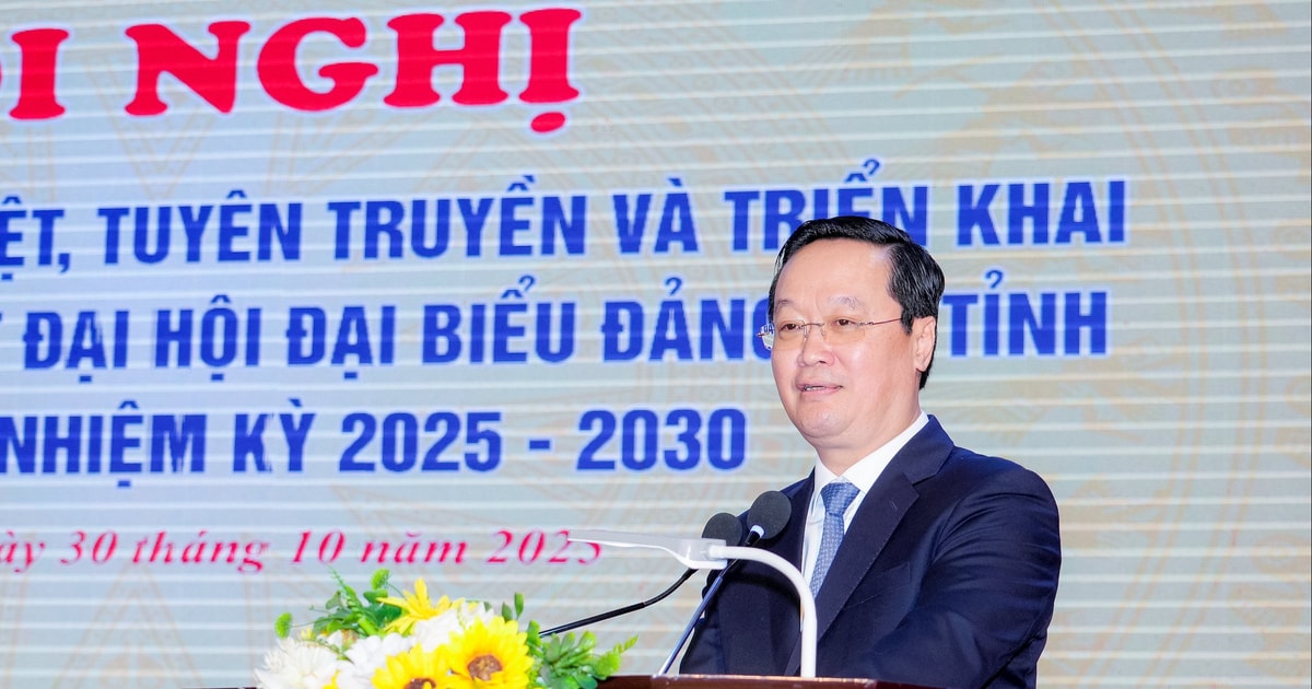 Bí thư Tỉnh ủy Nghệ An: Cán bộ, đảng viên phải bắt tay hành động ngay các công việc thuộc trách nhiệm của mình