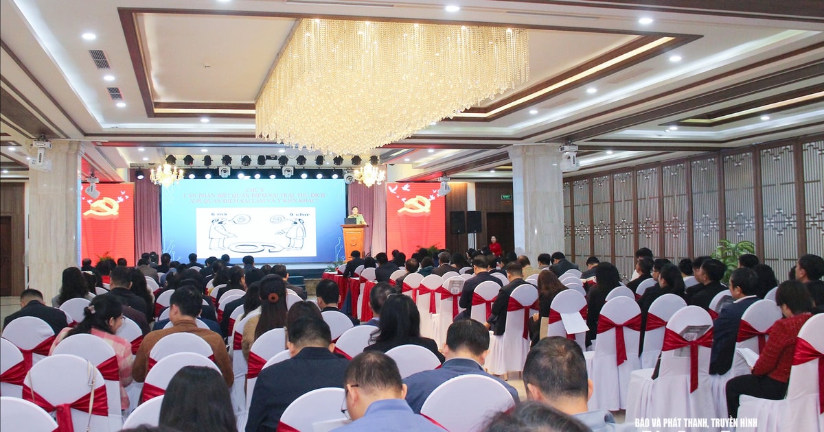 Đảng ủy Các cơ quan Đảng tỉnh Nghệ An tập huấn nghiệp vụ công tác Đảng cho các đơn vị