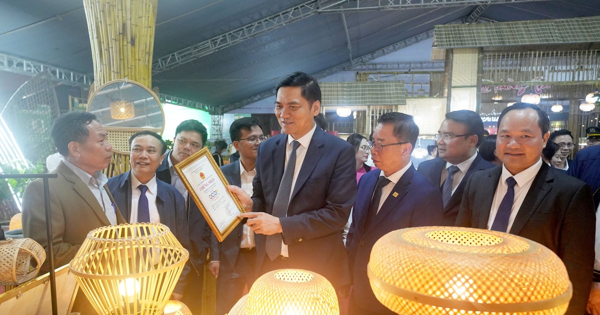 Khai mạc Hội chợ Kết nối cung cầu sản phẩm nông nghiệp tỉnh Nghệ An năm 2025