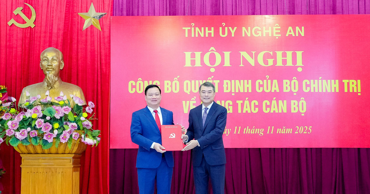 Đồng chí Nguyễn Khắc Thận giữ chức Bí thư Tỉnh ủy Nghệ An