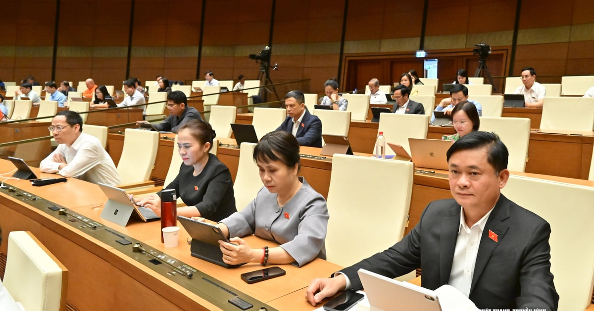 Quốc hội cho phép sử dụng nguồn tăng thu, tiết kiệm chi ngân sách để xây dựng trường nội trú liên cấp ở biên giới