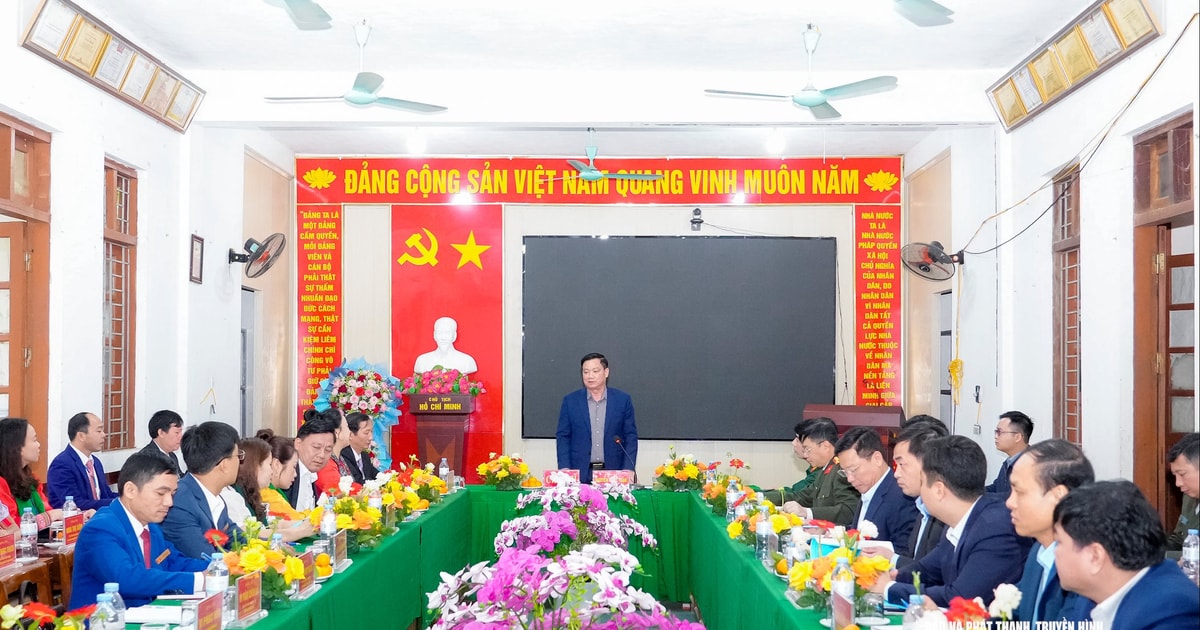 Bí thư Tỉnh ủy Nguyễn Khắc Thận làm việc với Đảng ủy xã Yên Hòa