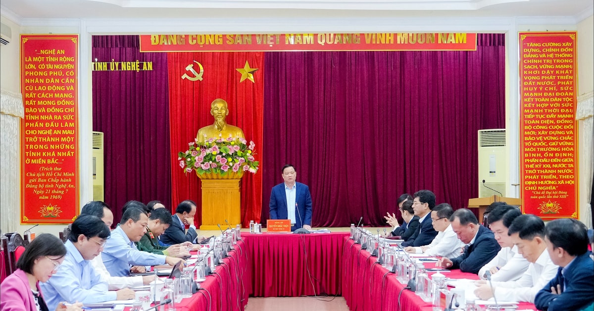 Thường trực Tỉnh uỷ Nghệ An chỉ đạo triển khai công tác bầu cử Quốc hội XVI và đại biểu HĐND các cấp