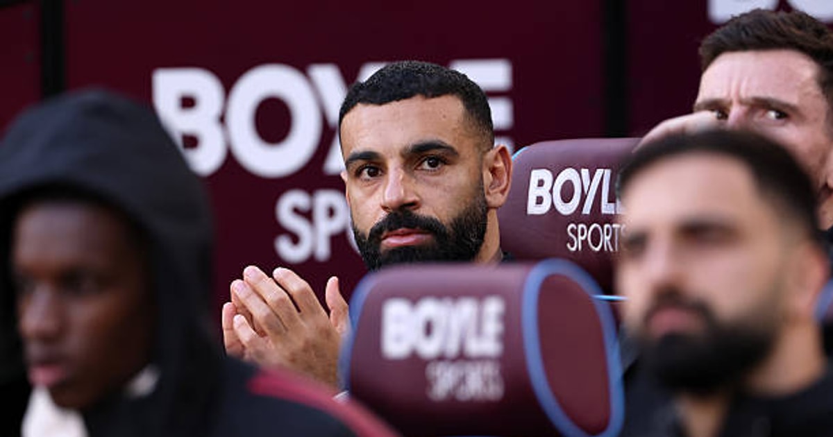 Salah ngồi dự bị: thông điệp mới ở Liverpool của Slot