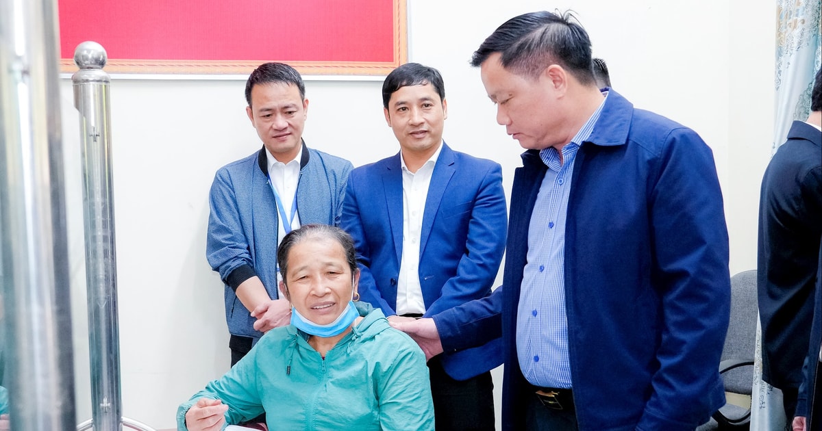 Bí thư Tỉnh ủy Nghệ An Nguyễn Khắc Thận làm việc tại 2 xã Tri Lễ và Quế Phong