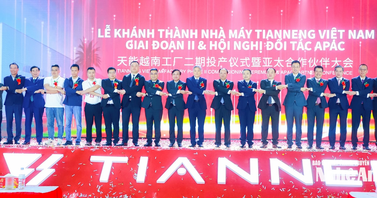 Tập đoàn tốp đầu thế giới về năng lượng mới khánh thành Nhà máy sản xuất ắc quy tính năng cao tại Nghệ An