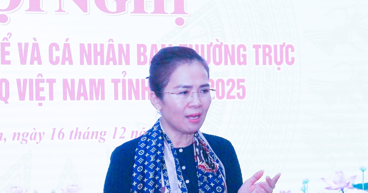 Đồng chí Võ Thị Minh Sinh chủ trì hội nghị kiểm điểm tập thể và cá nhân Ban Thường trực Ủy ban MTTQ Việt Nam tỉnh