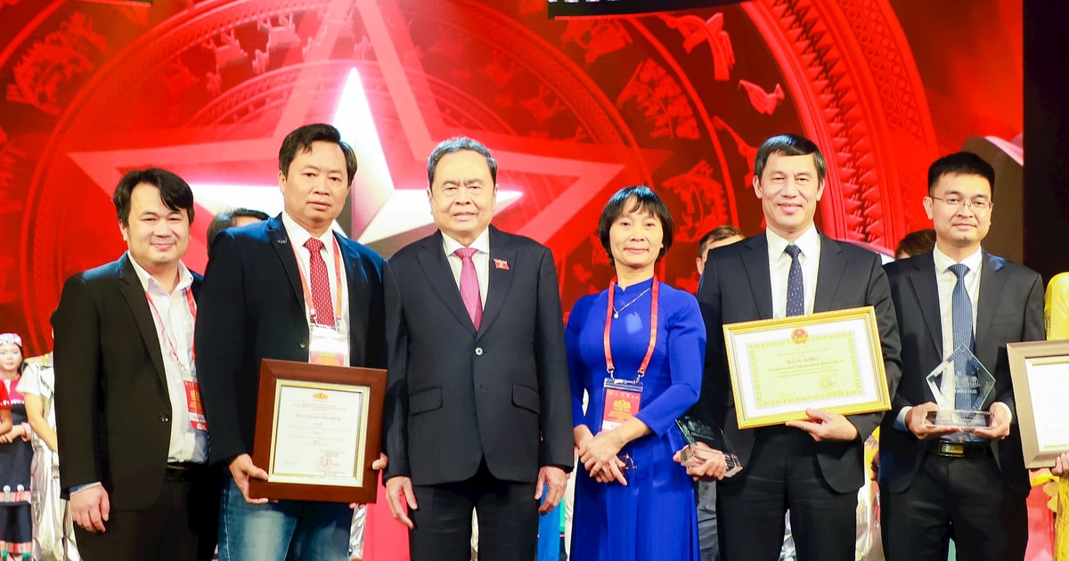 Báo và phát thanh, truyền hình Nghệ An đoạt Giải Báo chí Diên Hồng lần thứ tư