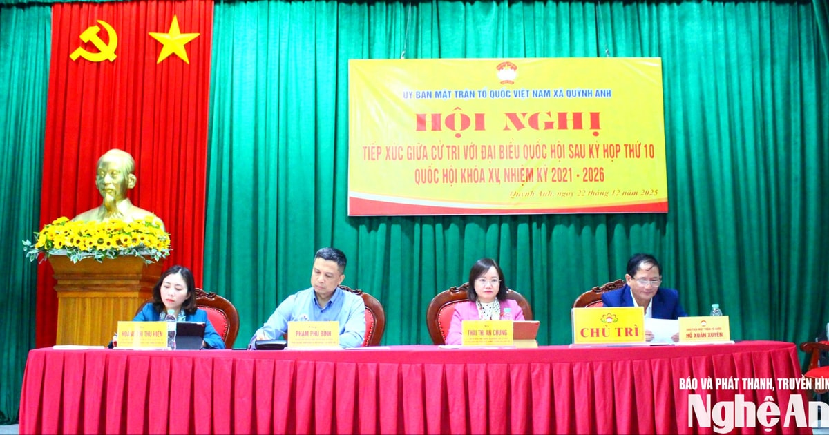 Đại biểu Quốc hội tỉnh tiếp xúc cử tri xã Quỳnh Anh sau kỳ họp thứ 10