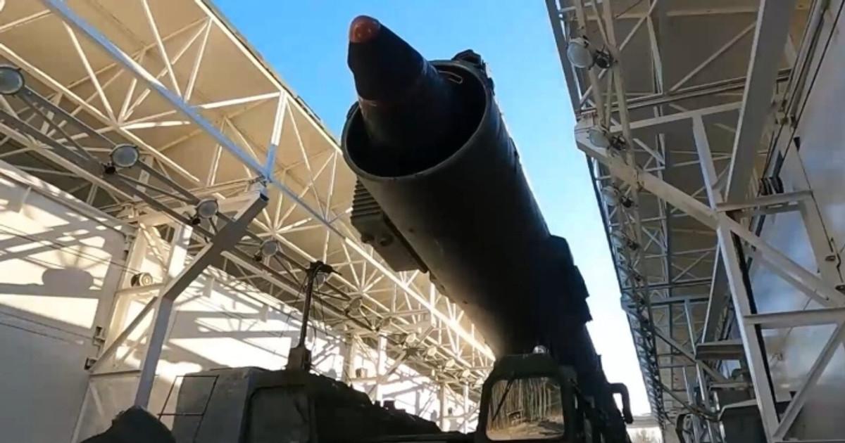 Belarus receives 10 Oreshnik 4,000 km range missile systems from Russia.