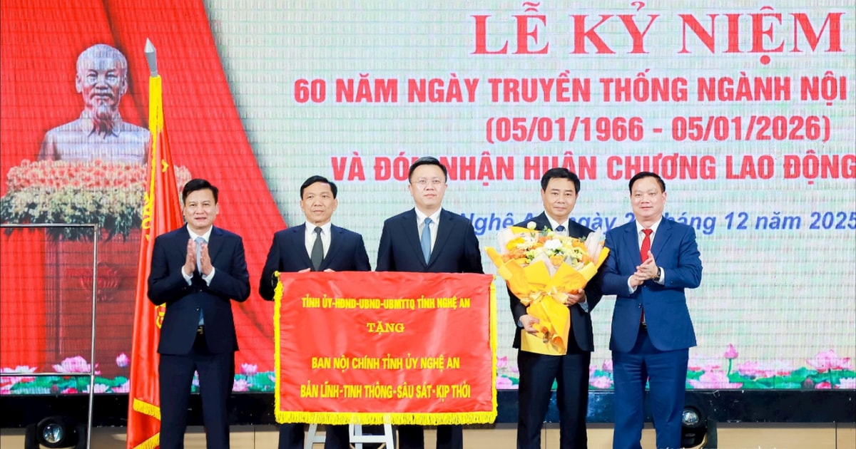 Ban Nội chính Tỉnh ủy Nghệ An kỷ niệm 60 năm ngày truyền thống ngành, đón nhận Huân chương Lao động hạng Ba