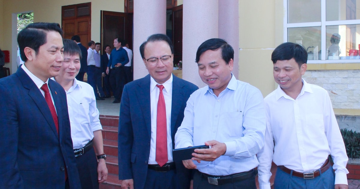 Giới thiệu nhân sự có chất lượng cho bầu cử Đại biểu Quốc hội và HĐND các cấp