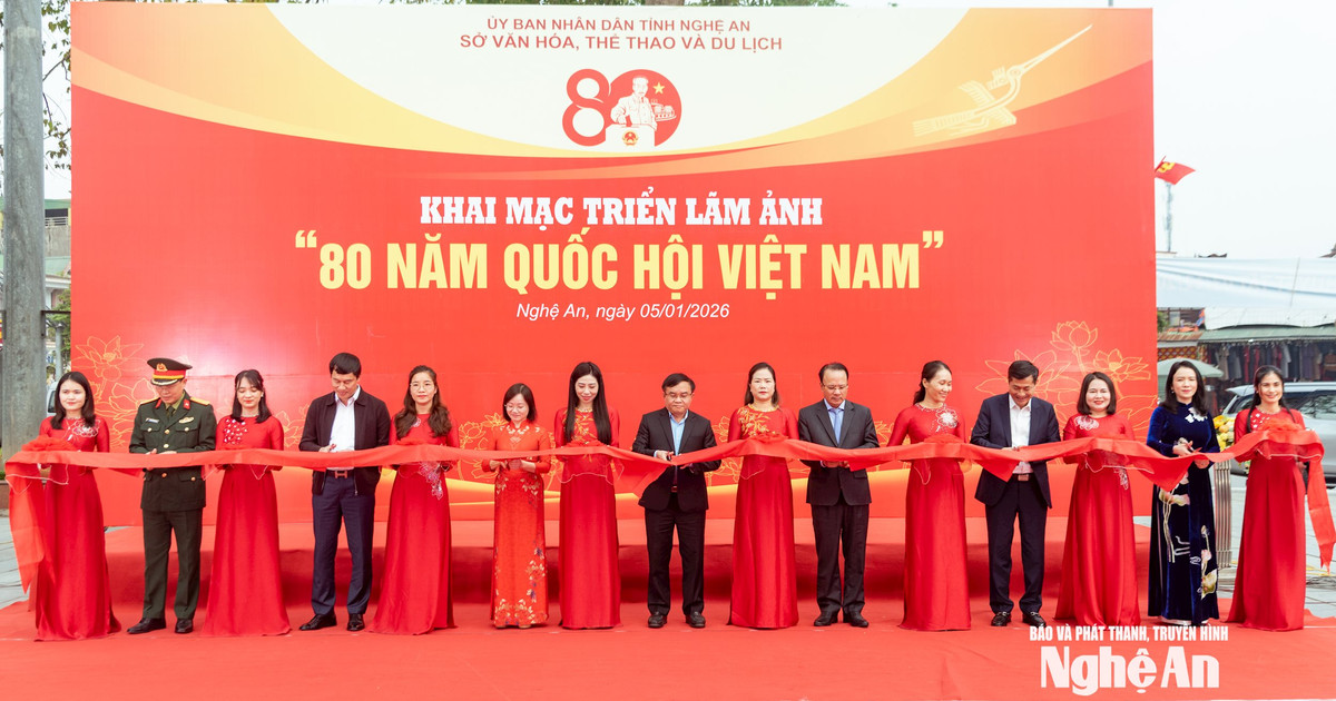 Khai mạc Triển lãm ảnh '80 năm Quốc hội Việt Nam' tại Nghệ An