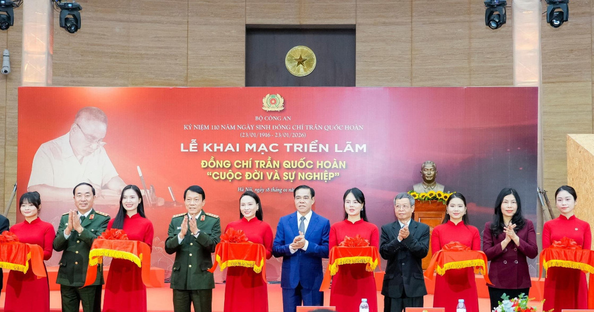 Khai mạc triển lãm “Đồng chí Trần Quốc Hoàn - Cuộc đời và sự nghiệp"