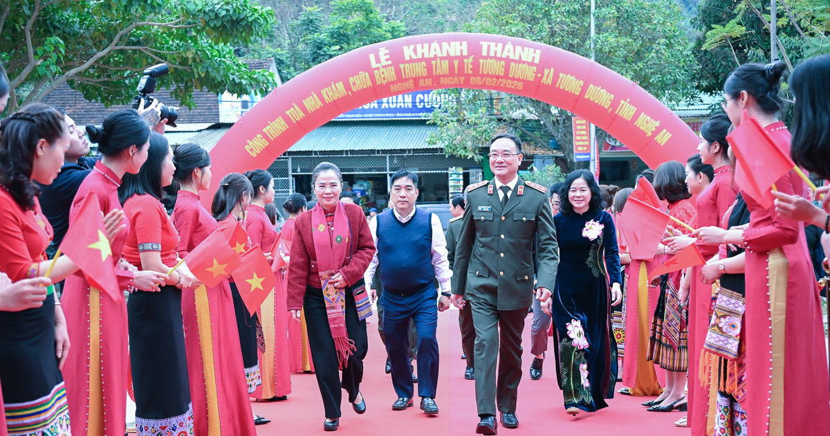 Khánh thành công trình nhà khám, chữa bệnh Trung tâm Y tế Tương Dương