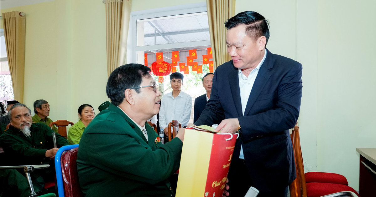 Bí thư Tỉnh ủy Nguyễn Khắc Thận thăm, chúc Tết Bộ đội Biên phòng và các thương, bệnh binh