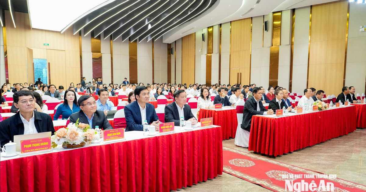 Hội nghị toàn quốc quán triệt, triển khai thực hiện các Nghị quyết số 79 và 80 của Bộ Chính trị