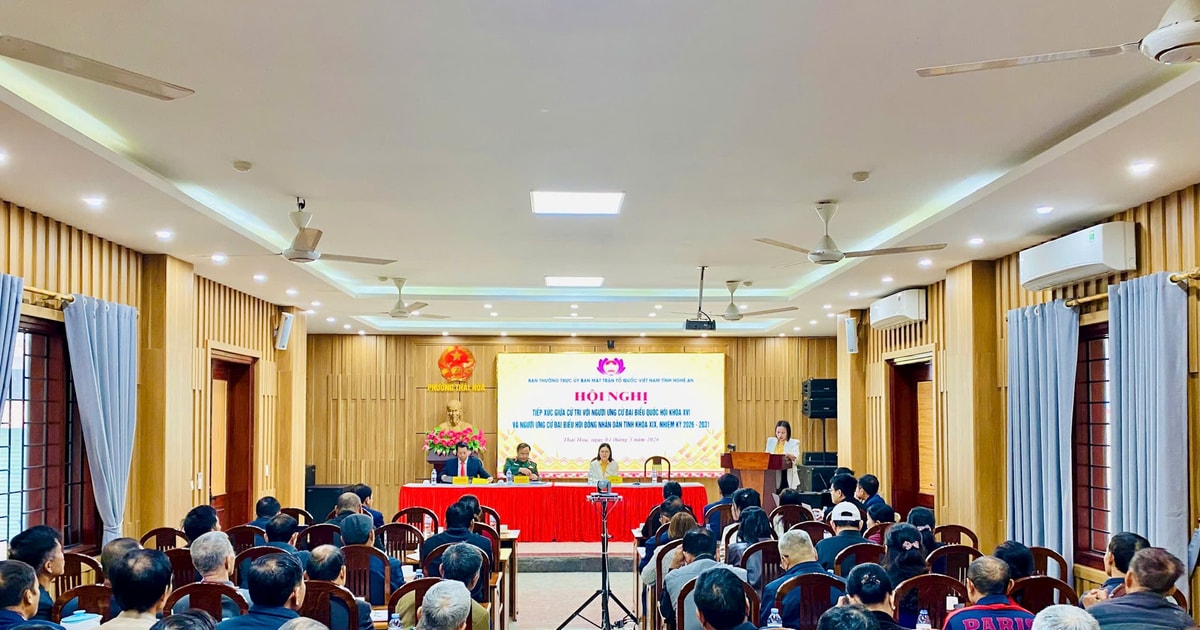 Các ứng cử viên Đại biểu Quốc hội, HĐND tỉnh tiếp xúc cử tri các xã, phường phía Tây Bắc Nghệ An