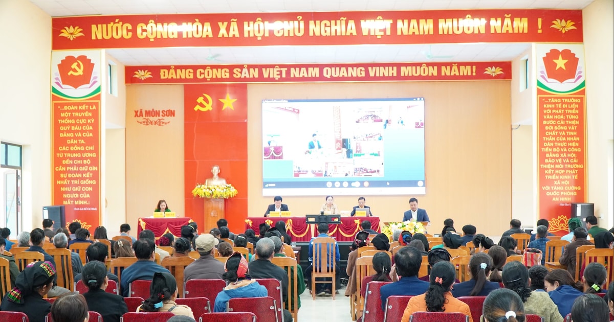 Ứng cử viên đại biểu Quốc hội khóa XVI, HĐND tỉnh khóa XIX tiếp xúc cử tri 6 xã vùng Tây Nam Nghệ An