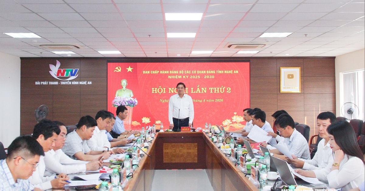 Đồng chí Hoàng Nghĩa Hiếu chủ trì hội nghị Ban Chấp hành Đảng bộ các cơ quan Đảng tỉnh Nghệ An