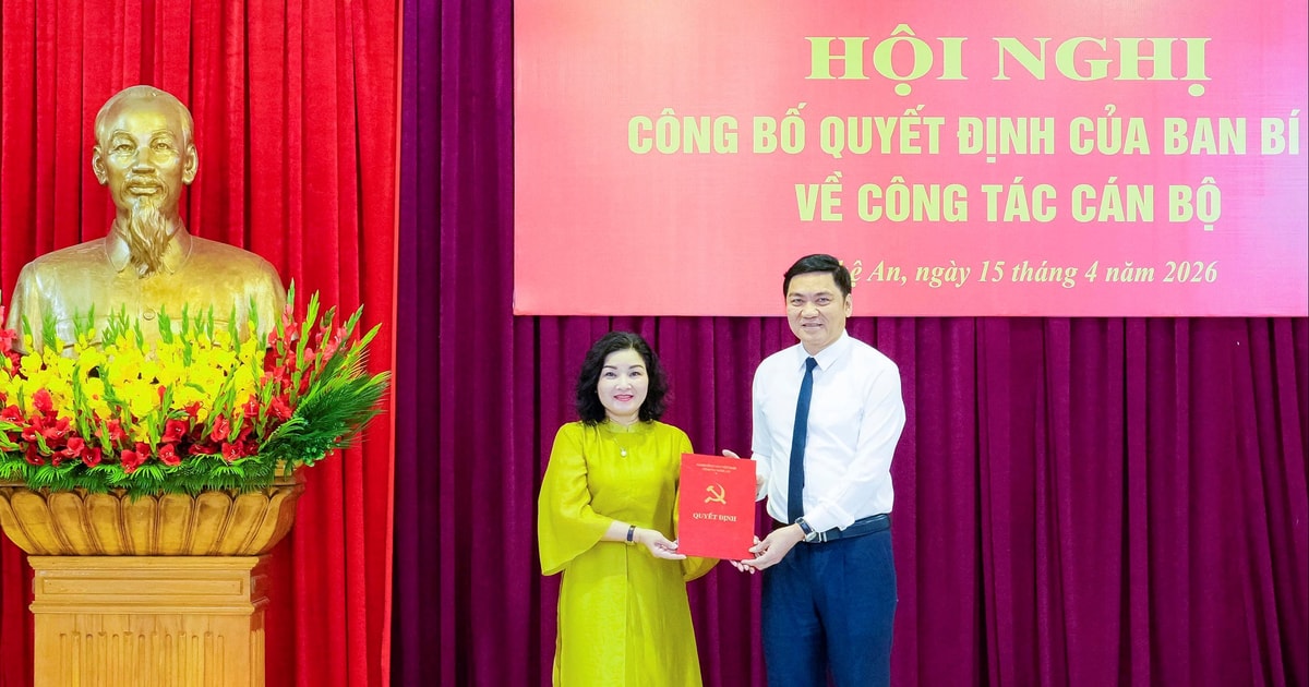 Đồng chí Nguyễn Thị Hồng Hoa giữ chức Chủ nhiệm Ủy ban Kiểm tra Tỉnh ủy Nghệ An